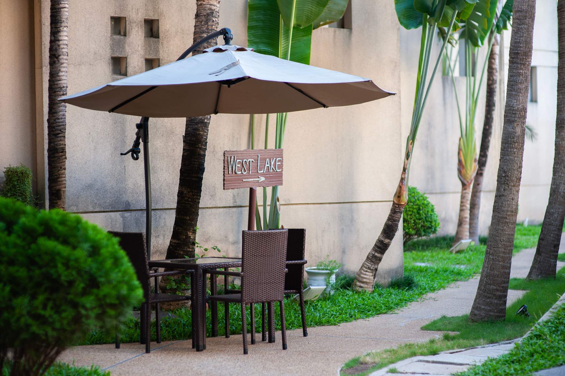 Solargy solar umbrella outdoor setting