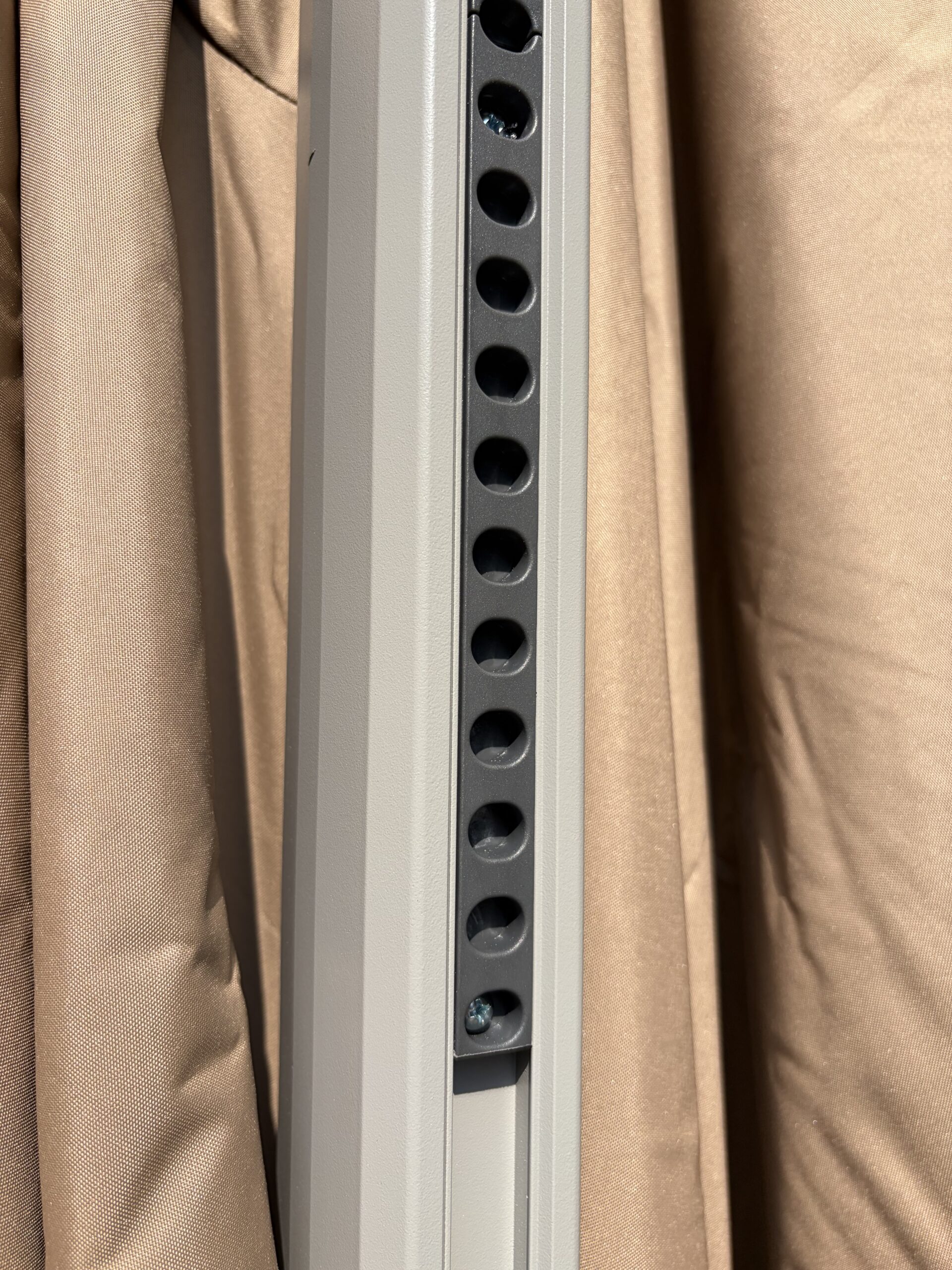 Close-up of the multi-position rack locking rail