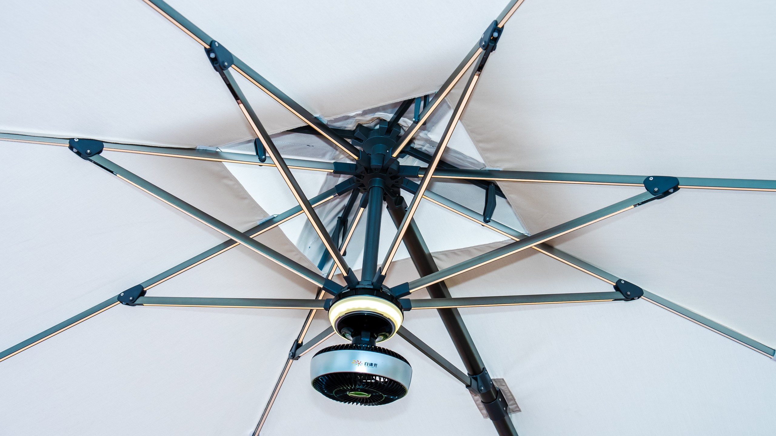 SOLARGY smart solar umbrella ribs, LED lighting and fan